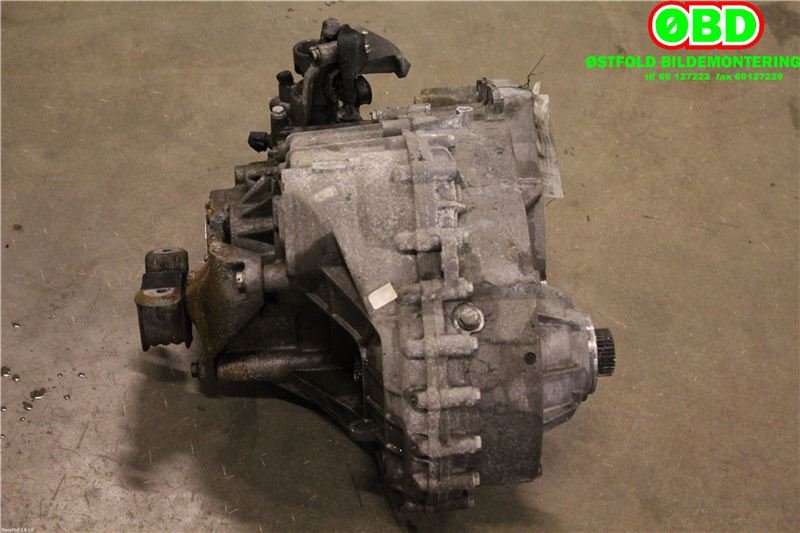 Girkasse manuell 6-trinn til VW Transporter / Caravelle 2009-2015 (Fase 2) (T5) (T5) (VOLKSWAGEN|0A5 300 012 A|)
