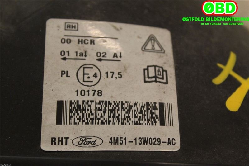 Frontlykt høyre halogen til Ford Focus, 2004-2007 (Type II, Fase 1)  (FORD|)