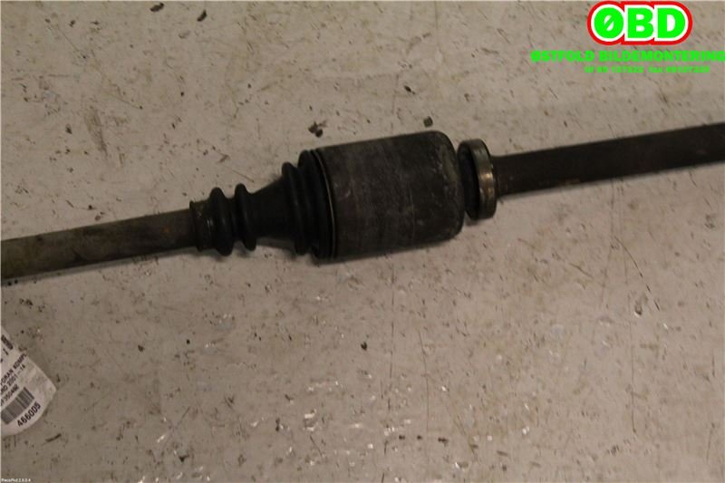 Drivaksel høyre foran til Opel Vivaro A 2001-2006  (OPEL|91166707|4409208|)