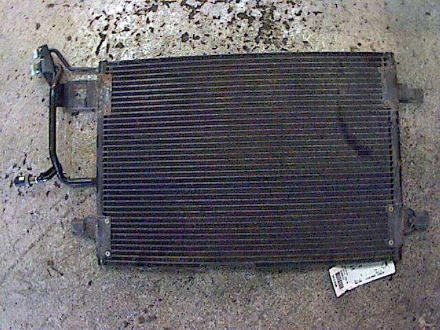 Aircondition radiator til Audi A4, 1995-1999 (Type I, Fase 1) (B5) (B5) (AUDI A4 1,8 AEB|8D0260403C)