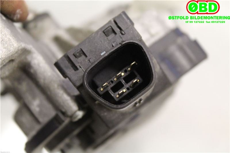 Viskermotor frontrute til Toyota Avensis 2003-2008 (Type II) (TOYOTA|8511005060|851101A040)