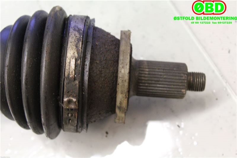 Drivaksel høyre foran til Škoda Fabia 2000-2007 (Type I)  (SKODA|6Q0 407 272 BD||6Q0407272BD)