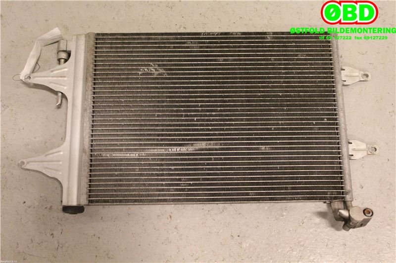 Aircondition radiator til VW Polo 2005-2009 (Type IV, Fase 2)  (VOLKSWAGEN|6Q0 820 411 K|)