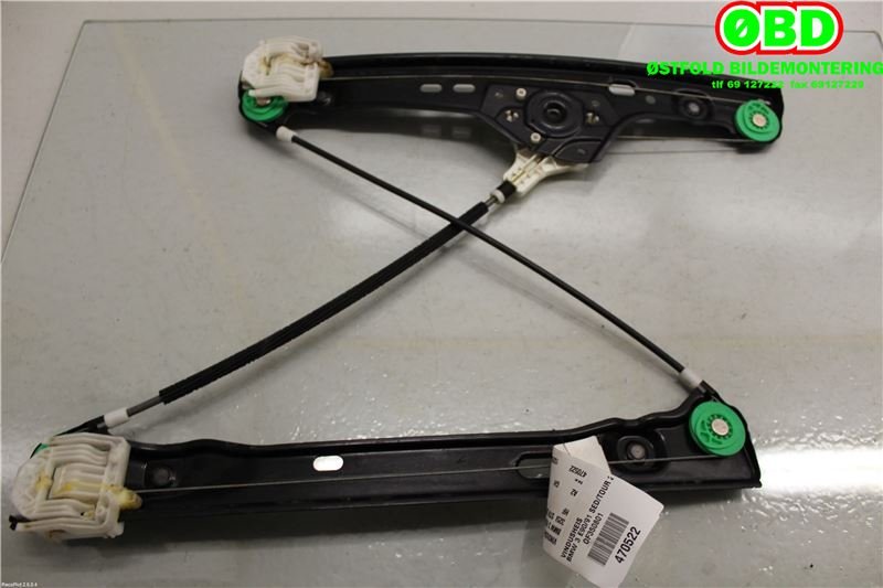 Ruteheis til BMW 3-Serie 2005-2011 (E90/E91/E92/E93) (E90/E91/E92/E93) (BMW|51 33 7 140 588|)