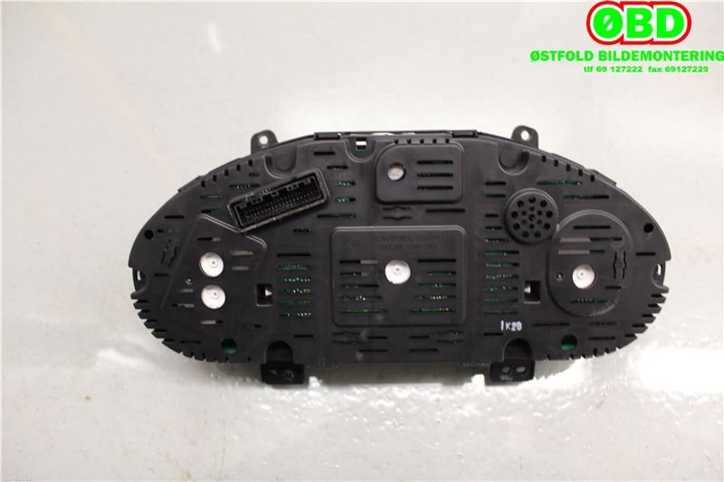Instrumentpanel til Kia Sportage 2010-2016 (Type III)  (KIA|940133U036|)
