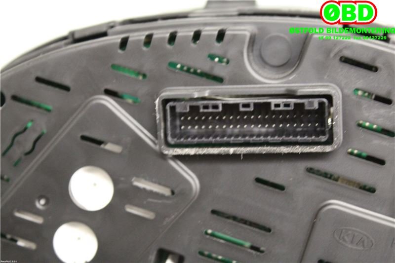 Instrumentpanel til Kia Sportage 2010-2016 (Type III)  (KIA|940133U036|)