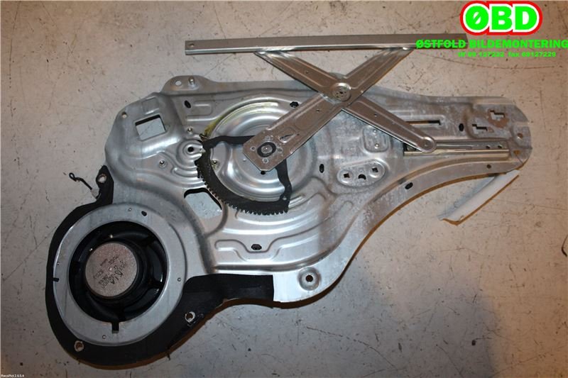 Ruteheis til Kia Sportage 2010-2016 (Type III)  (KIA|824713U000|)