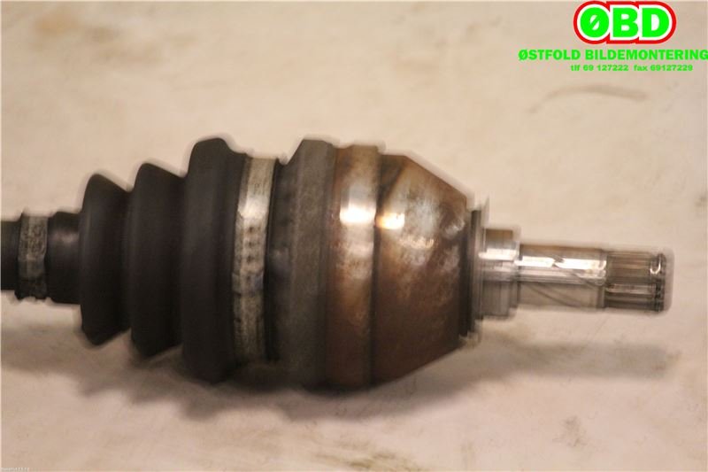 Drivaksel høyre foran til Opel Zafira B 2005-2011  (OPEL|13191328|374591|)