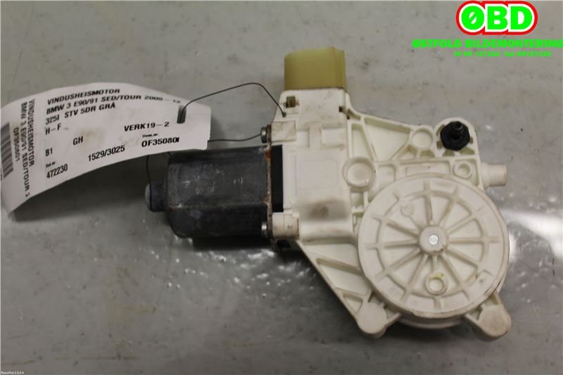 Ruteheis høyre foran til BMW 3-Serie 2005-2011 (E90/E91/E92/E93) (E90/E91/E92/E93) (BMW|67 62 6 927 028|0130822227|)