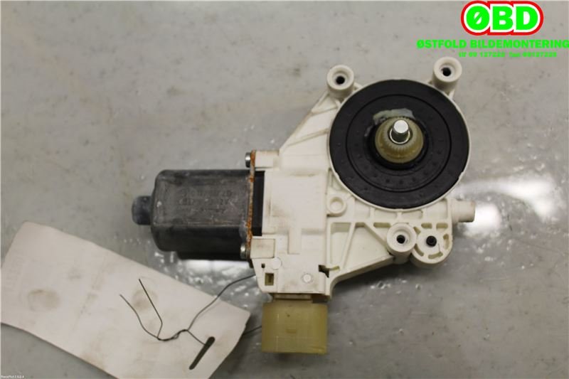 Ruteheis høyre foran til BMW 3-Serie 2005-2011 (E90/E91/E92/E93) (E90/E91/E92/E93) (BMW|67 62 6 927 028|0130822227|)