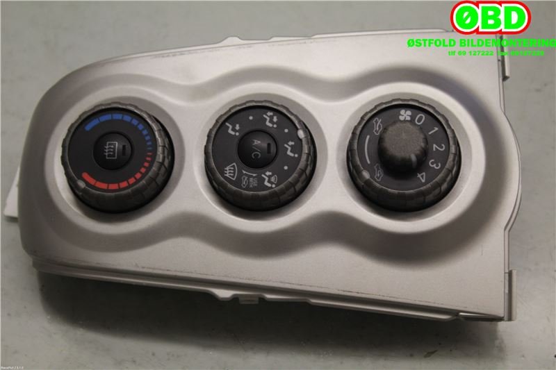 Varmeapparat betjening til Toyota Yaris 2006-2009 (Type II, Fase 1) (TOYOTA||554060D190)