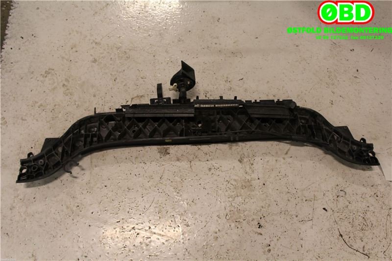 Frontplate øvre til Renault Megane 2006-2009 (Type II, Fase 2)  (RENAULT|8200137494|)
