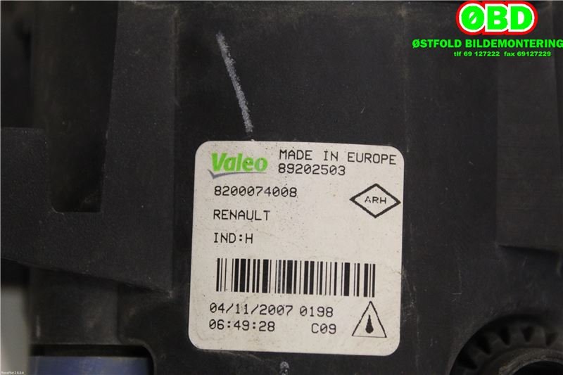 Tåkelykt venstre foran til Renault Megane 2006-2009 (Type II, Fase 2) (RENAULT|8200074008|)