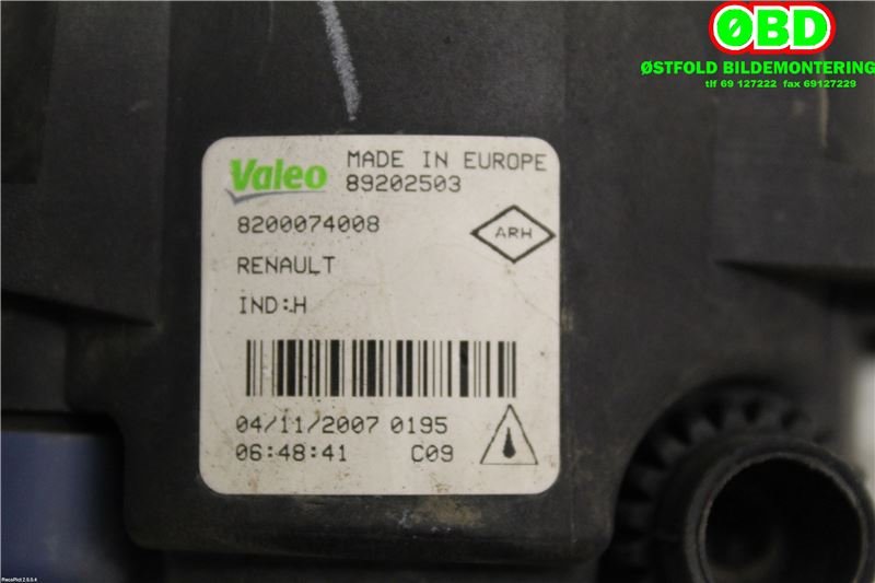 Tåkelykt venstre foran til Renault Megane 2006-2009 (Type II, Fase 2)  (RENAULT|8200074008|)