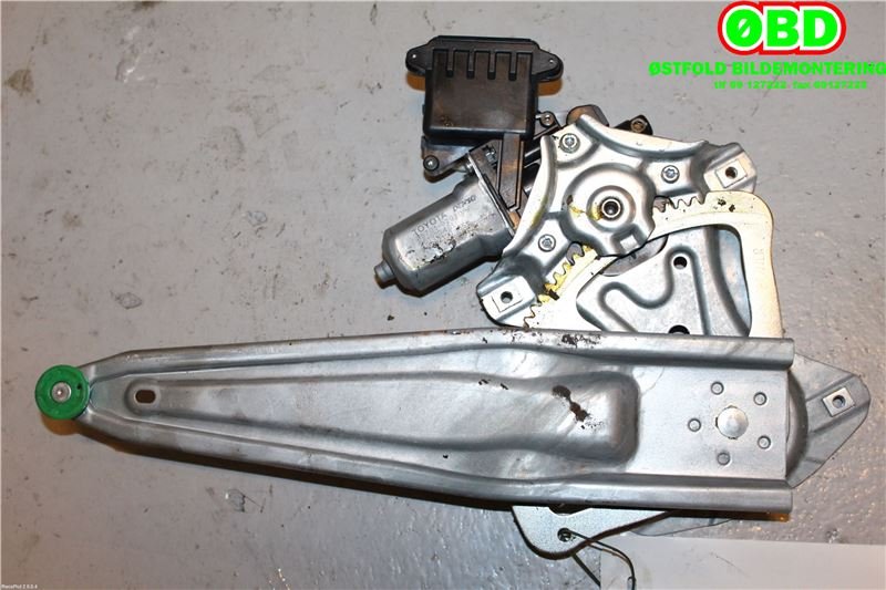 Ruteheis venstre bak til Toyota Avensis 2009-2015 (Type III, Fase 1) (TOYOTA|6984005130|)