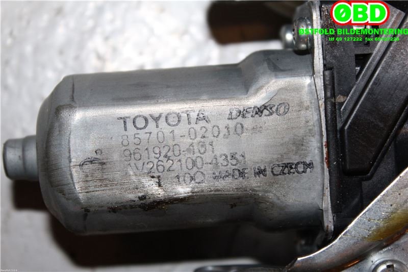 Ruteheis venstre bak til Toyota Avensis 2009-2015 (Type III, Fase 1) (TOYOTA|6984005130|)