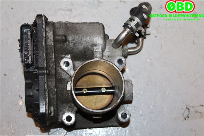 Spjeldhus til Toyota Avensis, 2003-2008 (Type II)  (TOYOTA|220300D020)