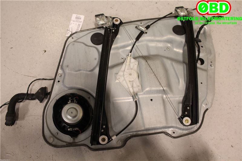 Ruteheis venstre foran til Mercedes ML 2005-2011 (W164) (W164) (MERCEDES|A 164 720 11 79|)