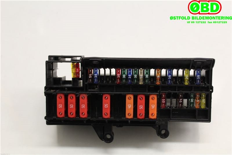 Sikringsboks til BMW 7-Serie, 2000-2008 (E65/E66/E67/E88) (E65/E66/E67/E88) (BMW|61 13 6 900 582)