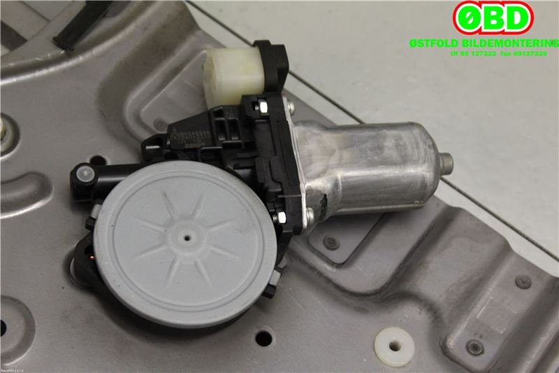 Ruteheis til Mitsubishi Grandis 2004-2009  (MITSUBISHI|MR989948|)