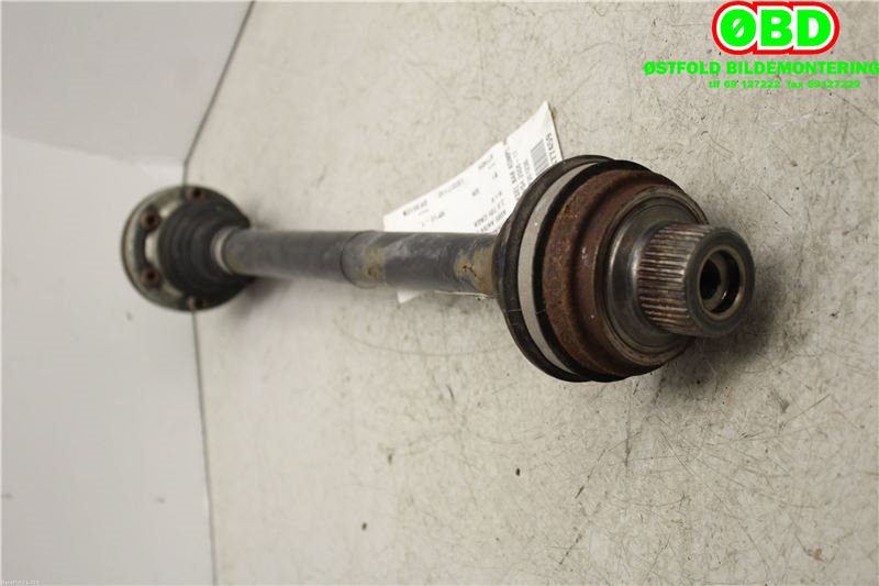 Drivaksel høyre bak til Audi A4 2007-2014 (Type IV) (B8) (B8) (AUDI|8K0 501 203 J|)