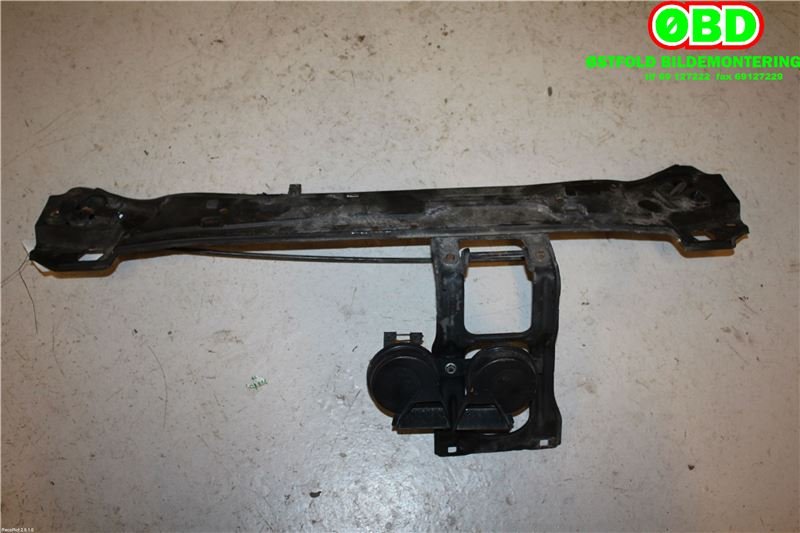 Frontplate øvre til Mercedes C-Klasse 2000-2004 (Fase 1) (W203) (W203) (MERCEDES|A 203 620 43 72|)