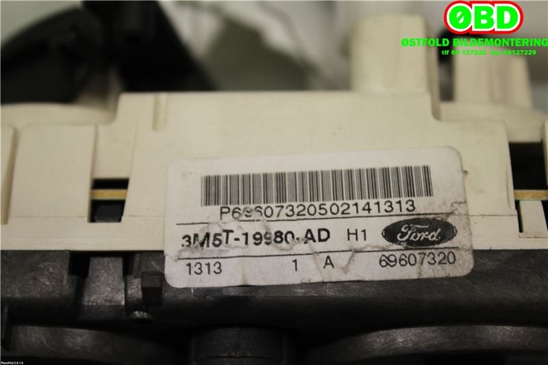 Varmeapparat betjening til Ford Focus 2004-2007 (Type II, Fase 1) (FORD|1374165||3MST19980AD)