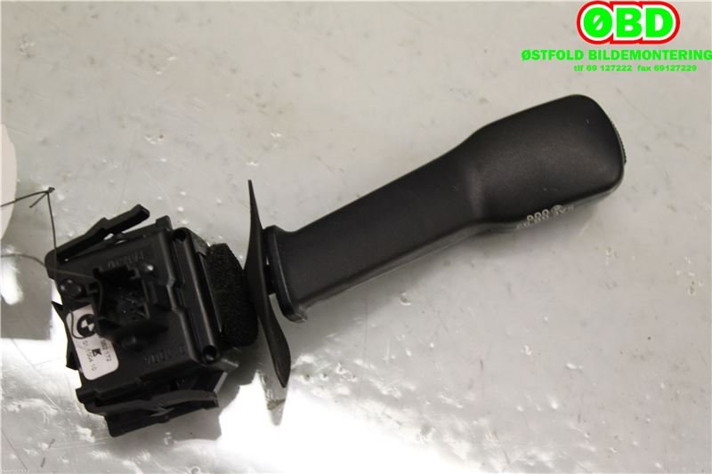 Bryter blink til BMW 5-Serie 1996-2003 (E39) (E39) (BMW|61 31 8 352 172||8352172)