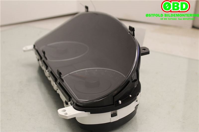 Instrumentpanel til Hyundai i30 2007-2012 (Type I)  (HYUNDAI|940232R260||940232R260QQH)