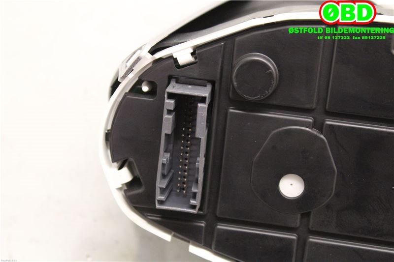 Instrumentpanel til Ford Fiesta 2008-2012 (Type VI, Fase 1)  (FORD|1786854||8A6T10849GH)