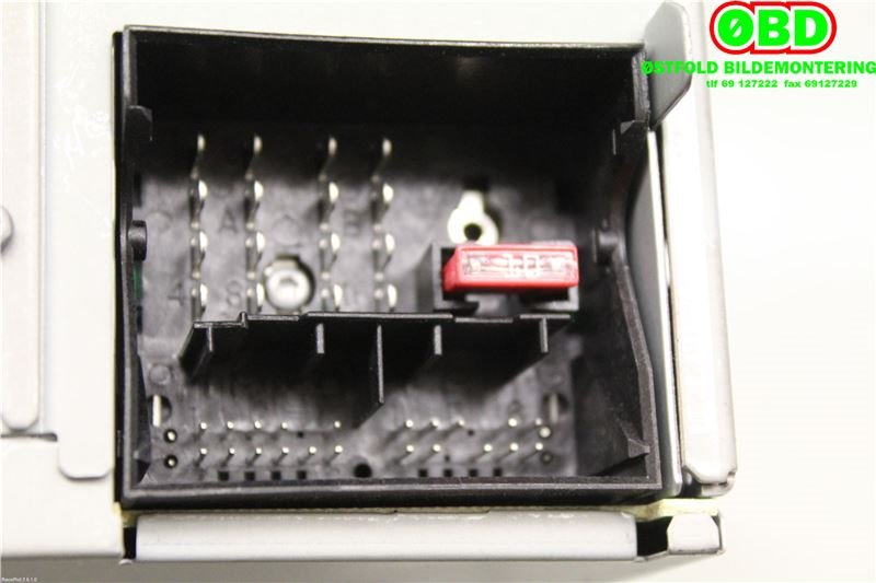 Bilstereo til VW Amarok 2010-2016 (Type I, Fase 1)  (1K0 057 187 AX||1K0035186AA)