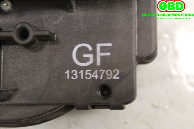 Låsekasse høyre foran til Opel Corsa C 2000-2006  (OPEL|13154792|5133078|)