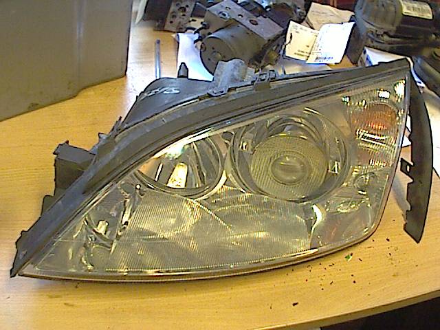 Frontlykt venstre xenon til Ford Mondeo 2001-2007 (Type III) (FORD MONDEO|1435629|)