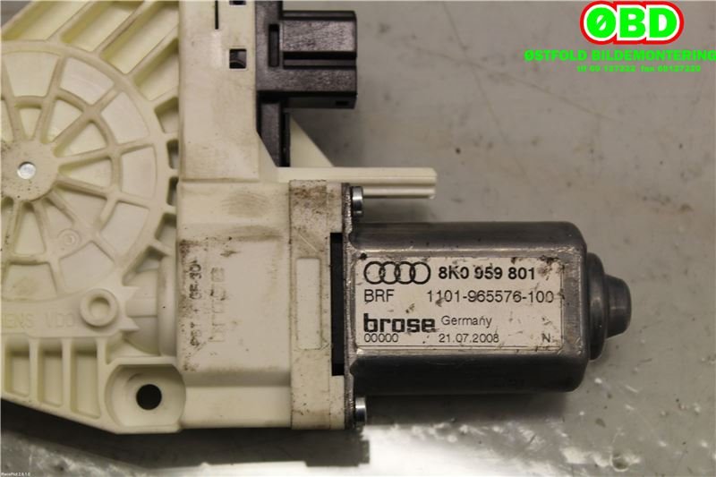 Ruteheis venstre foran til Audi A4 2007-2014 (Type IV) (B8) (B8) (AUDI|8T0 959 801 A|)