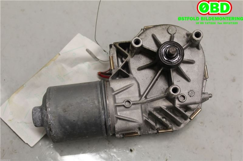 Viskermotor frontrute til Mercedes C-Klasse 2007-2011 (Fase 1) (W204) (W204) (MERCEDES||1397220567)