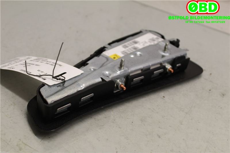 Airbag sidepute venstre til Mercedes C-Klasse 2007-2011 (Fase 1) (W204) (W204) (MERCEDES|A 204 860 01 05||2048600105)
