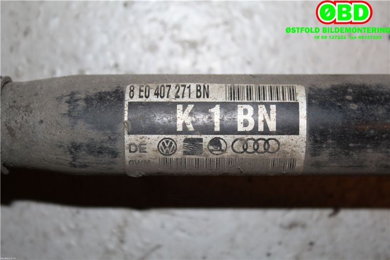 Drivaksel venstre foran til Audi A4 2004-2008 (Type III) (B7) (B7) (AUDI|8E0407271BN|)