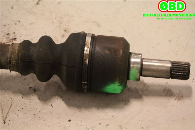 Drivaksel venstre foran til Peugeot 407 2004-2010 (PEUGEOT|3272GE|3272GG|)