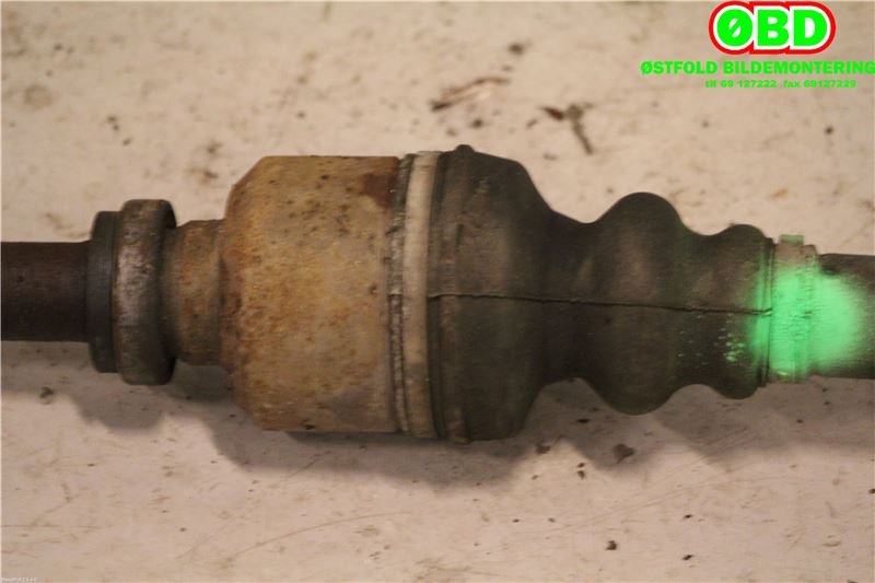 Drivaksel høyre foran til Peugeot 407 2004-2010  (PEUGEOT|3273EG|)