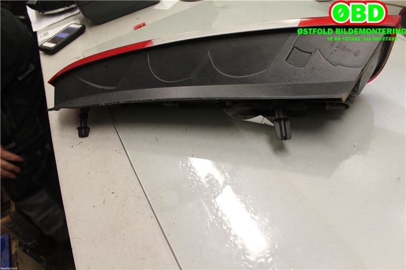 Baklykt høyre til Ford C-Max 2003-2007 (Type I, Fase 1)  (FORD|1347454|)