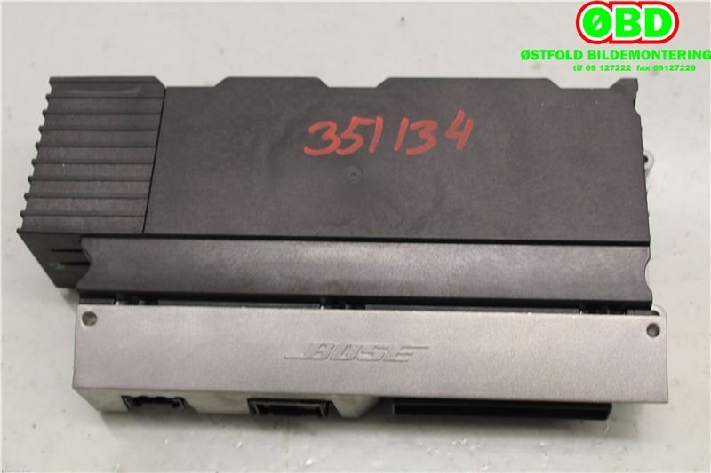 Bilstereo forsterker til Audi A8 2003-2010 (Type II)  (AUDI|4E0 910 223 P||4E0910223Q)