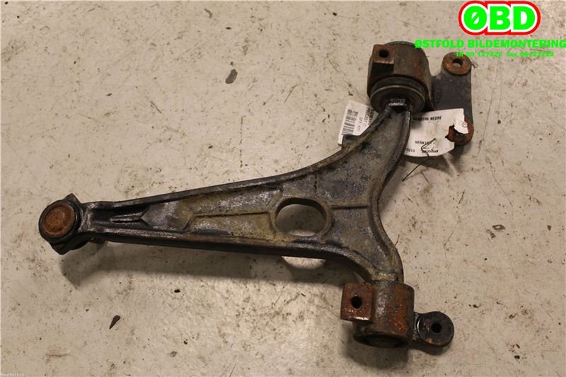 Bærebru venstre foran nedre til Peugeot 807 2003-2009  (PEUGEOT|3520P6|)