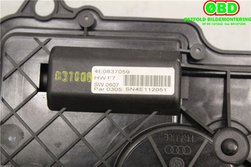 Sentrallås høyre foran til Audi A8 2003-2010 (Type II)  (AUDI|4E0 837 059||4E0837059)
