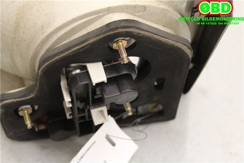 Baklykt venstre indre til VW Touareg 2003-2007 (Type I, Fase 1) (VOLKSWAGEN|7L6 945 093 R|)
