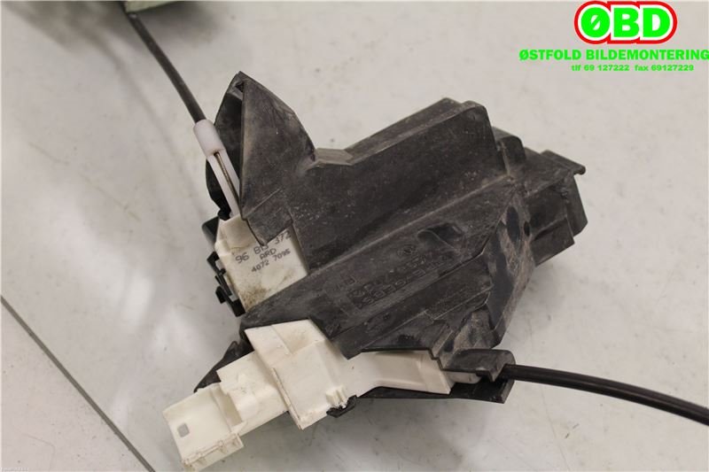 Låsekasse høyre bak til Peugeot 407 2004-2010 (PEUGEOT|9138 N7|9138 V0|)