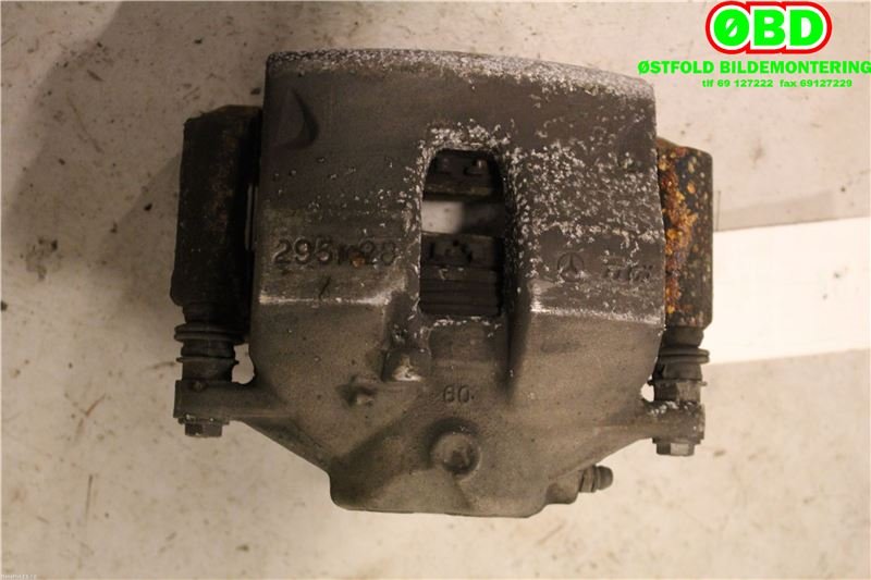 Bremsecaliper venstre foran til Mercedes E-Klasse 2009-2013 (Fase 1) (W212) (W212) (MERCEDES|A 204 421 23 81|)