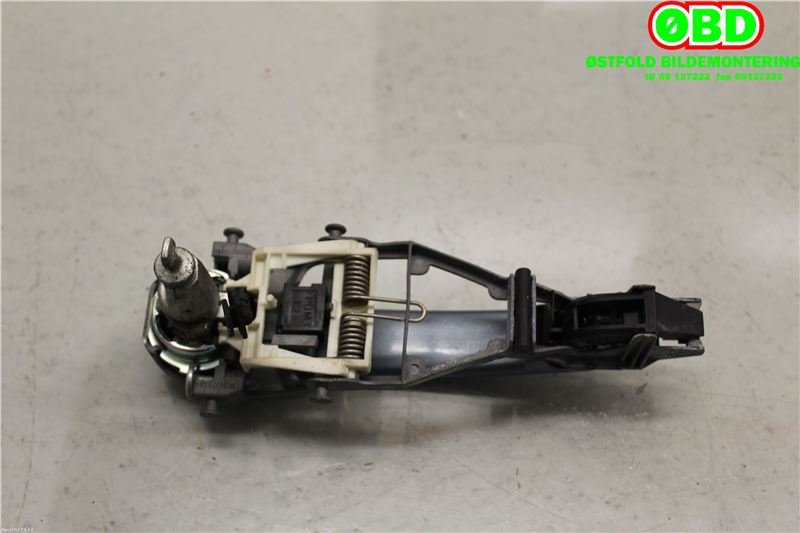 Dørhåndtak utv venstre til Škoda Fabia 2007-2010 (Type II, Fase 1)  (SKODA|3B0 837 205 G|5J0 837 885 B|)