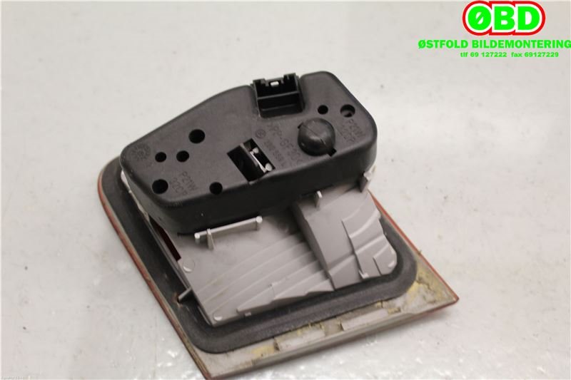 Baklykt venstre indre til BMW 3-Serie 1998-2005 (E46) (E46) (63 21 8 368 759|)