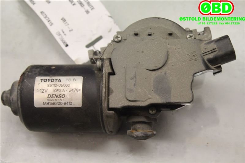 Viskermotor frontrute til Toyota Avensis 2003-2008 (Type II)  (TOYOTA|8511005060|851101A040)