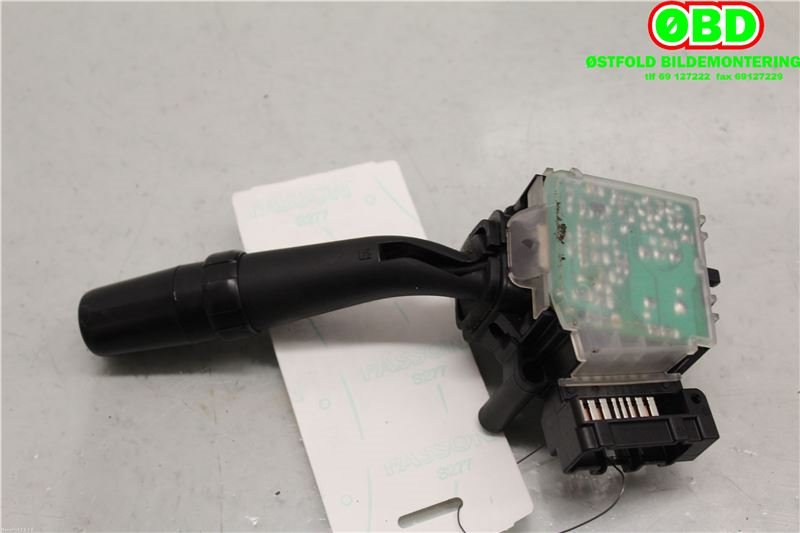 Bryter visker til Toyota Avensis 2003-2008 (Type II)  (TOYOTA|8465205150|)